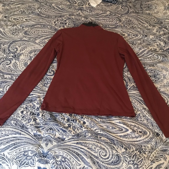 Top - Picture 4 of 5